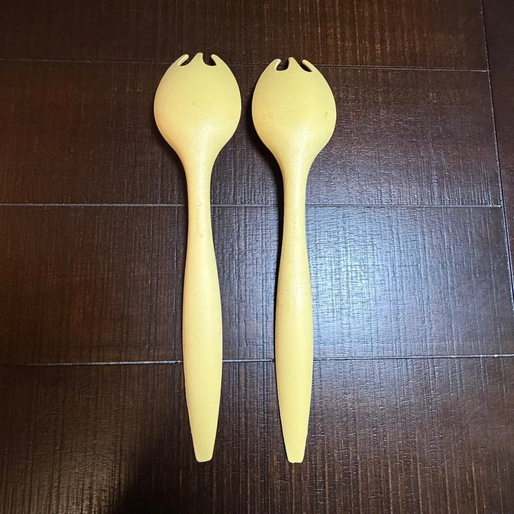 Vintage Tupperware Harvest Gold Yellow Salad Tongs 2 Serving Spoons 11.5